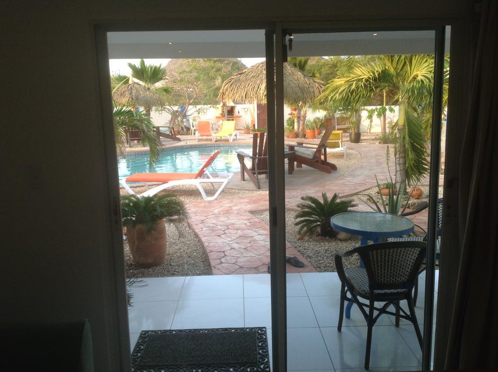 Hacienda Wayaca Apartments Oranjestad Bagian luar foto