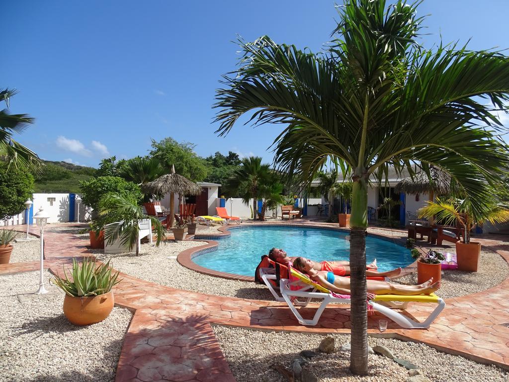 Hacienda Wayaca Apartments Oranjestad Bagian luar foto