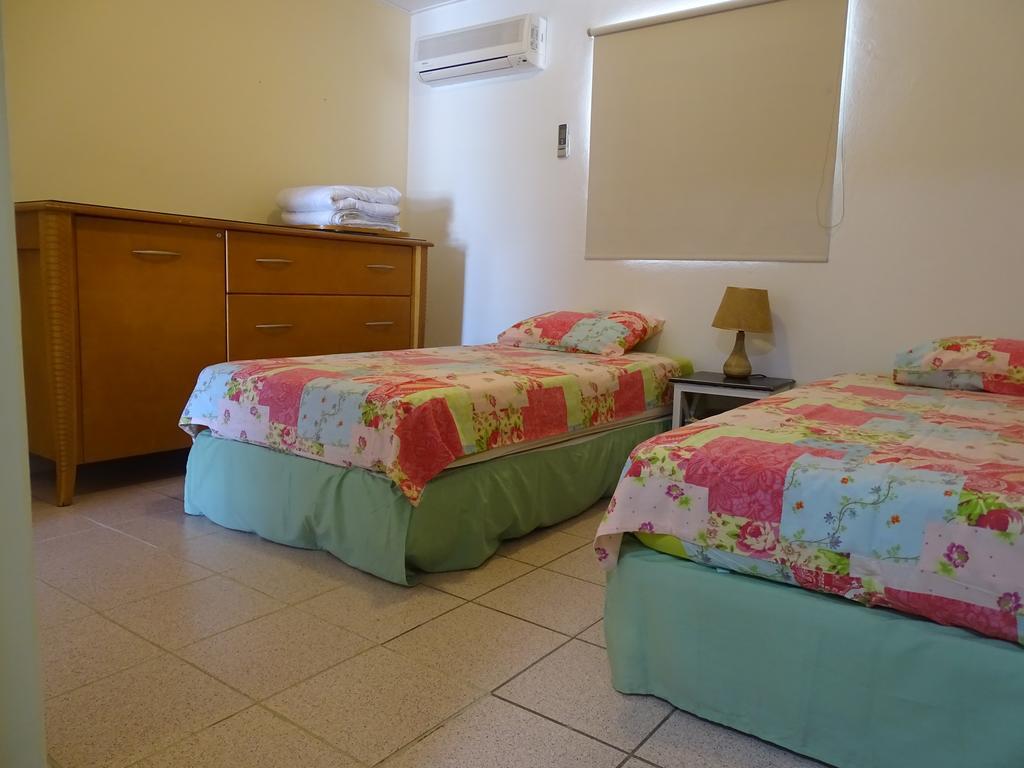 Hacienda Wayaca Apartments Oranjestad Bagian luar foto