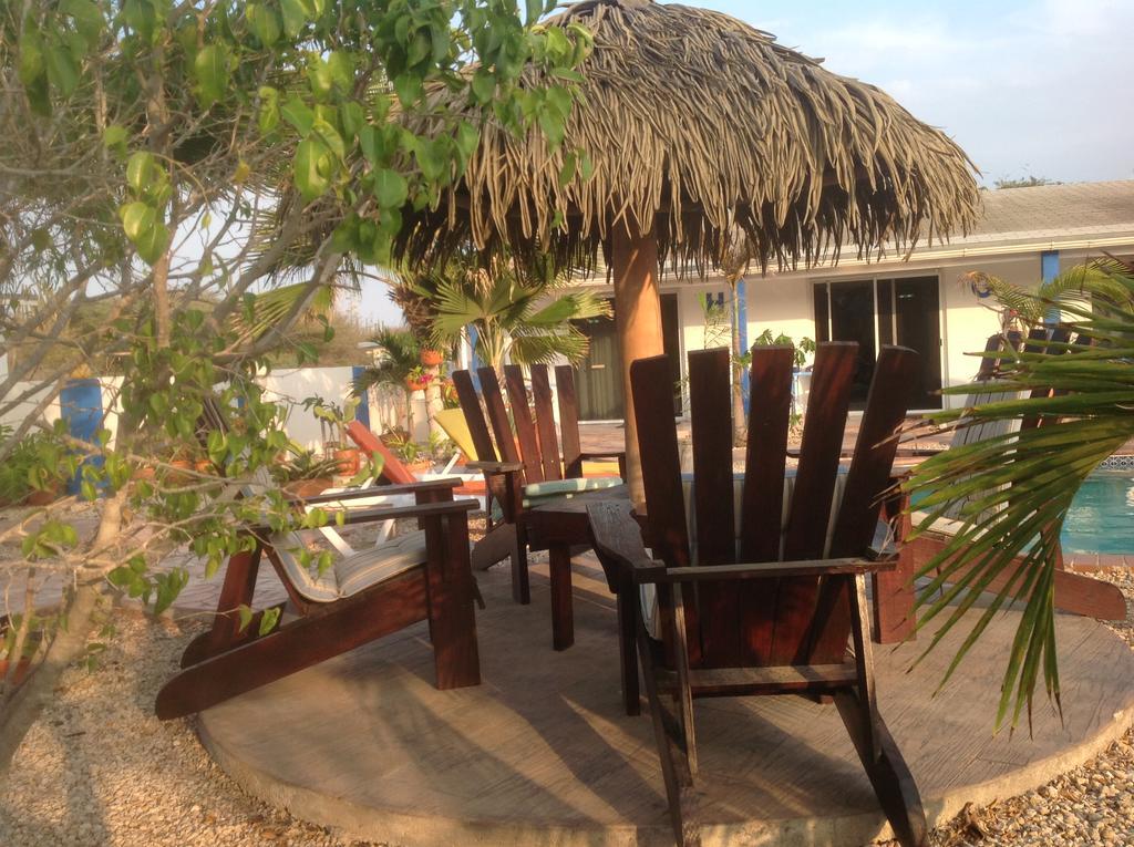 Hacienda Wayaca Apartments Oranjestad Bagian luar foto