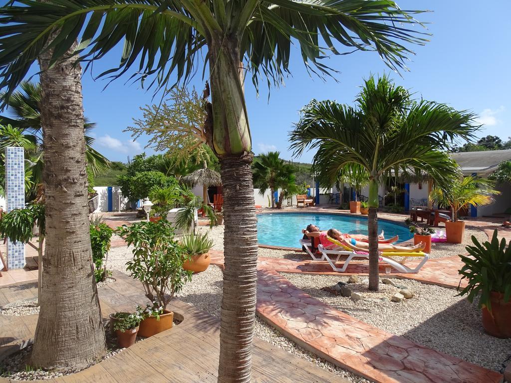 Hacienda Wayaca Apartments Oranjestad Bagian luar foto