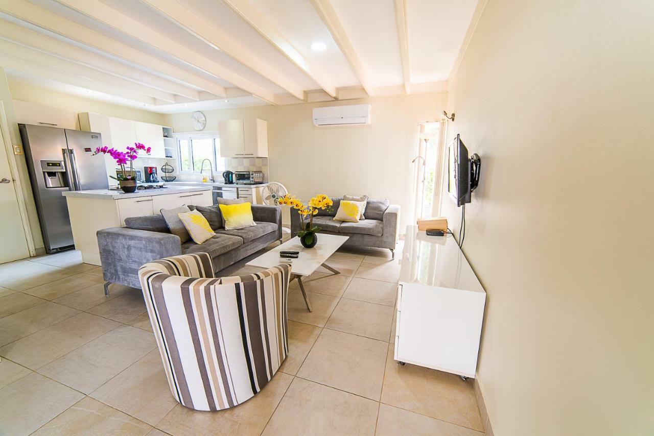 Hacienda Wayaca Apartments Oranjestad Bagian luar foto