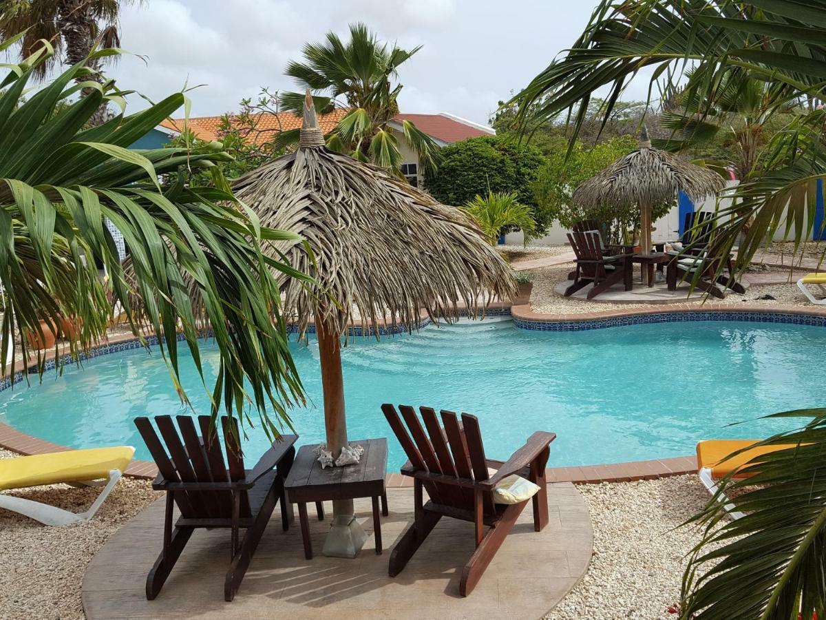 Hacienda Wayaca Apartments Oranjestad Bagian luar foto