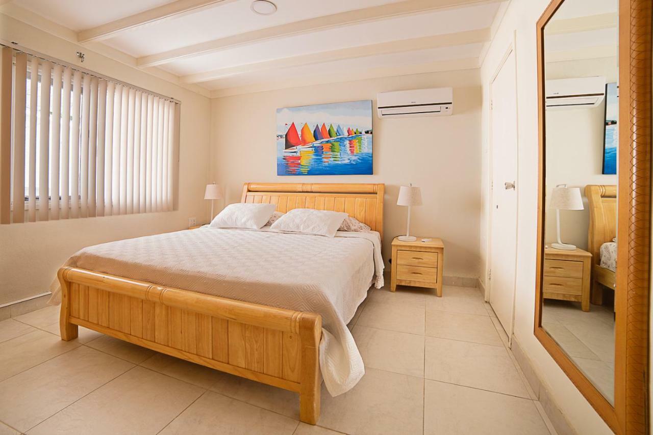Hacienda Wayaca Apartments Oranjestad Bagian luar foto