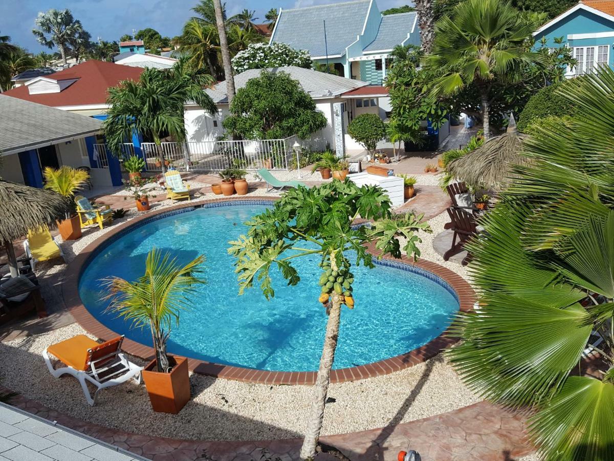 Hacienda Wayaca Apartments Oranjestad Bagian luar foto